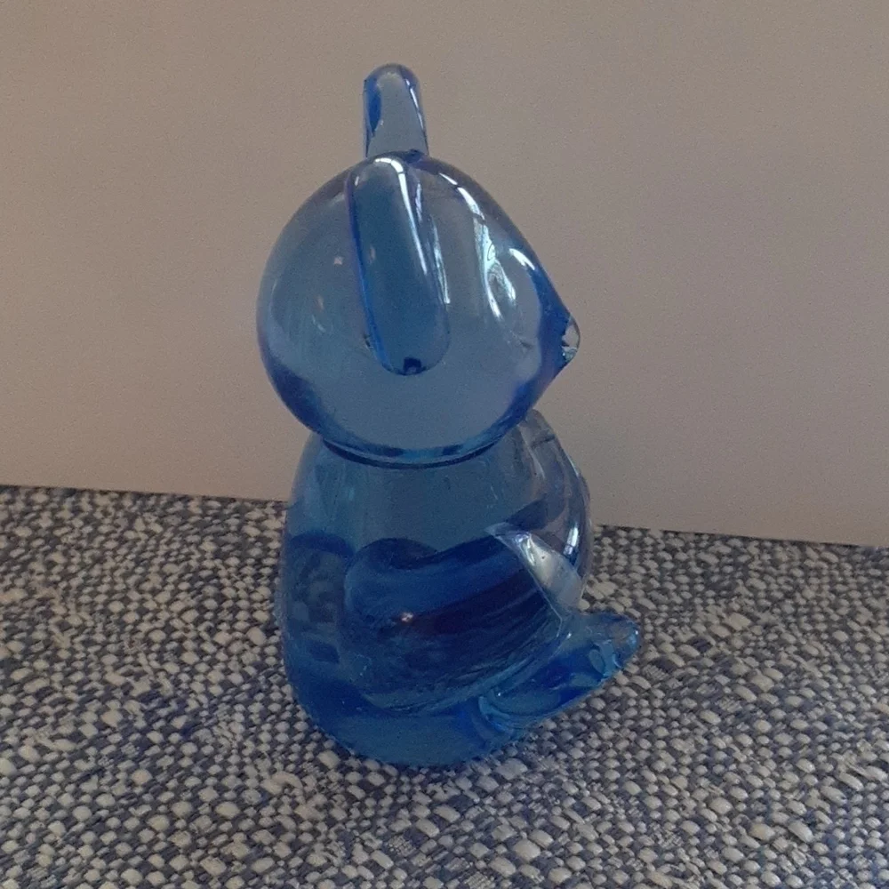 US Commemorative Fine Art Gallery Blue Koala Bear Figurine. 3.5" by 2.5". - Picture 6 of 8